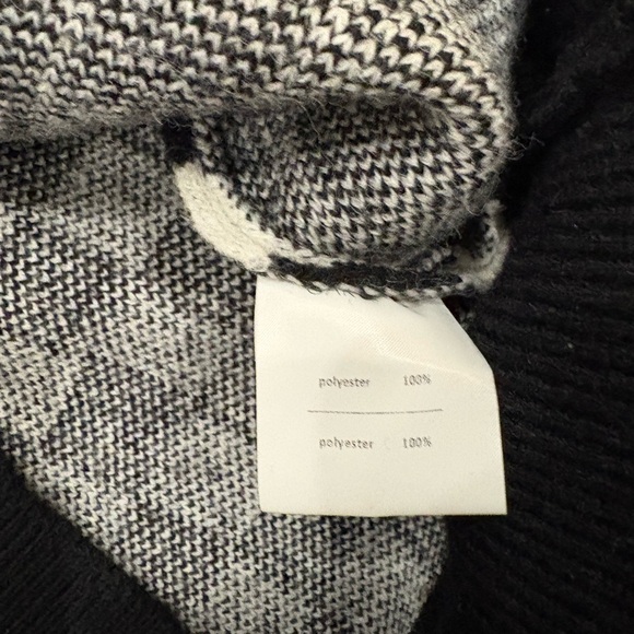 OAK + FORT Monochrome Checkered Knit Vest - Picture 3 of 7